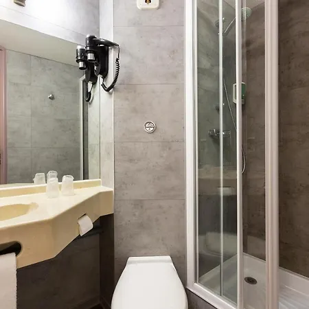 Hotel De Marne-la-vallee 2*